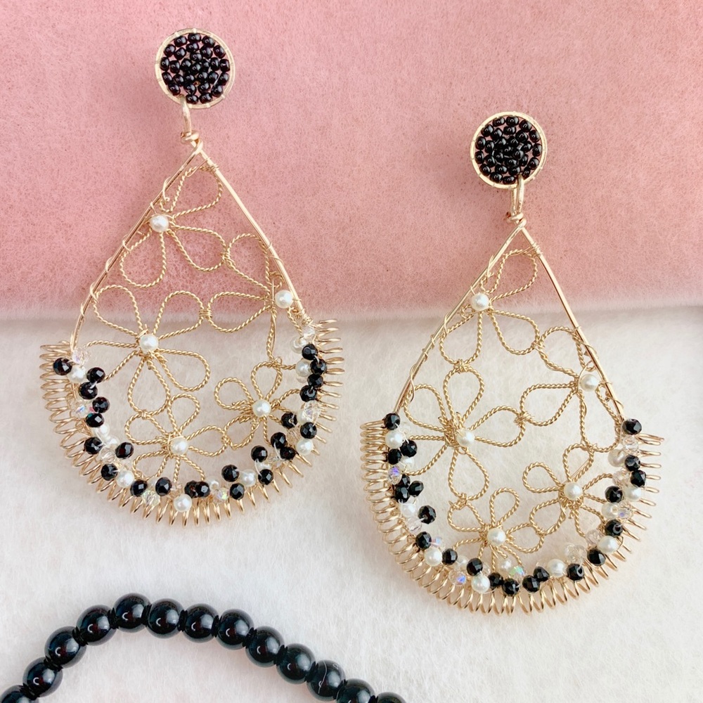 5 pieces of your choice for $20❤️